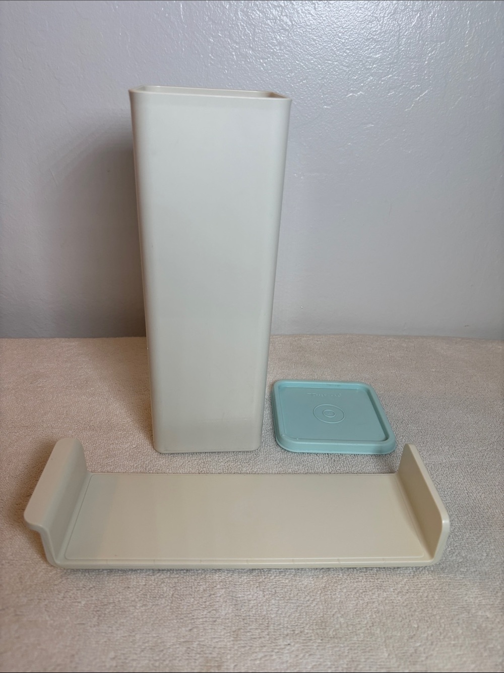 vintage Tupperware Velveeta Cheese and Cracker Keeper